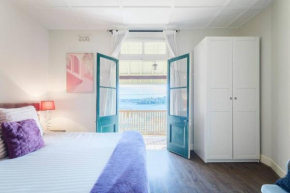 Water front - KING 3 Room Rooftop The Rocks #E2, Sydney
